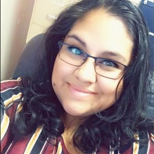 Meet your Posher, Valerie